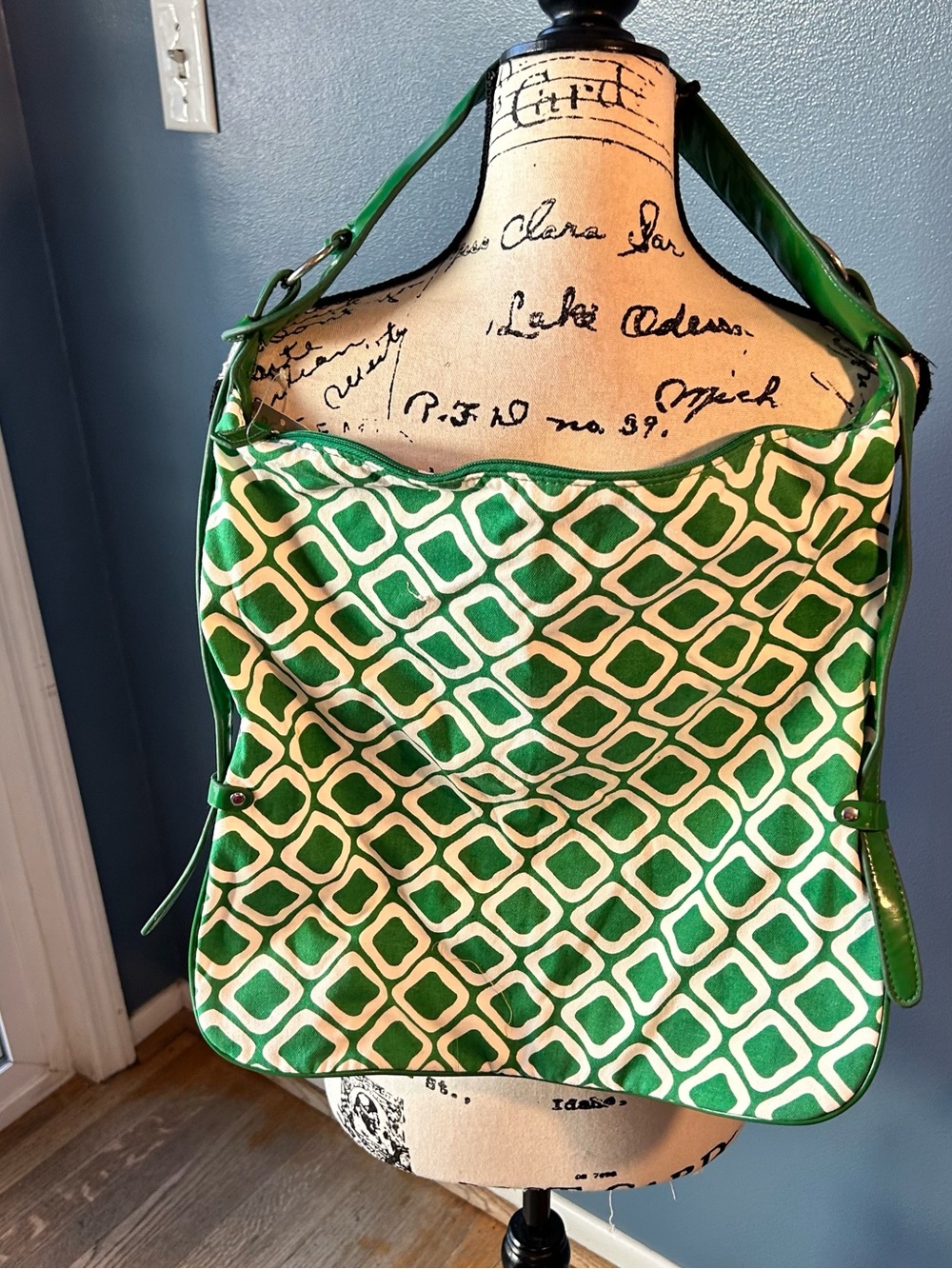 โญ๏ธ 5 for $25โญ๏ธ no boundaries Geometric Pattern hobo Shoulder Bag